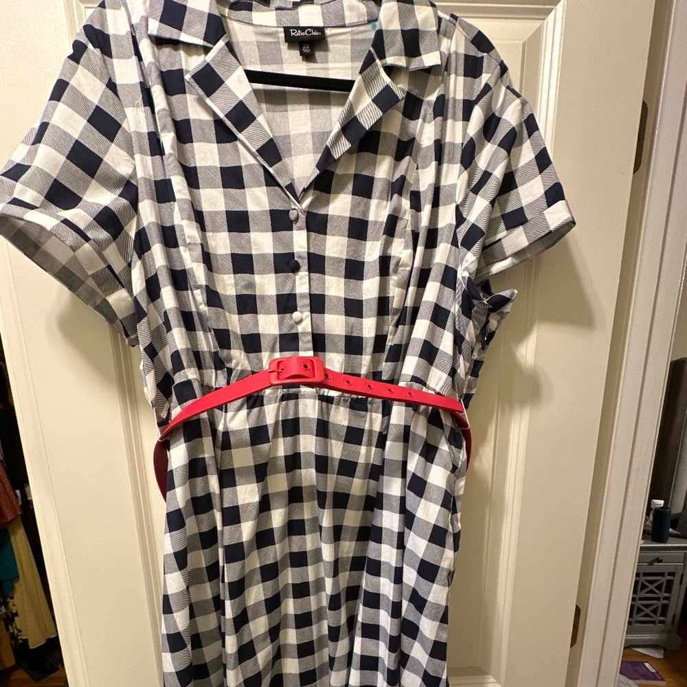Retro black and white check dress w/ belt